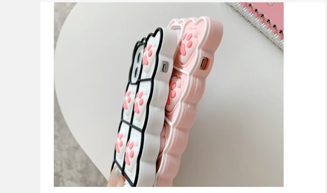 bear paw Phone case 5.png