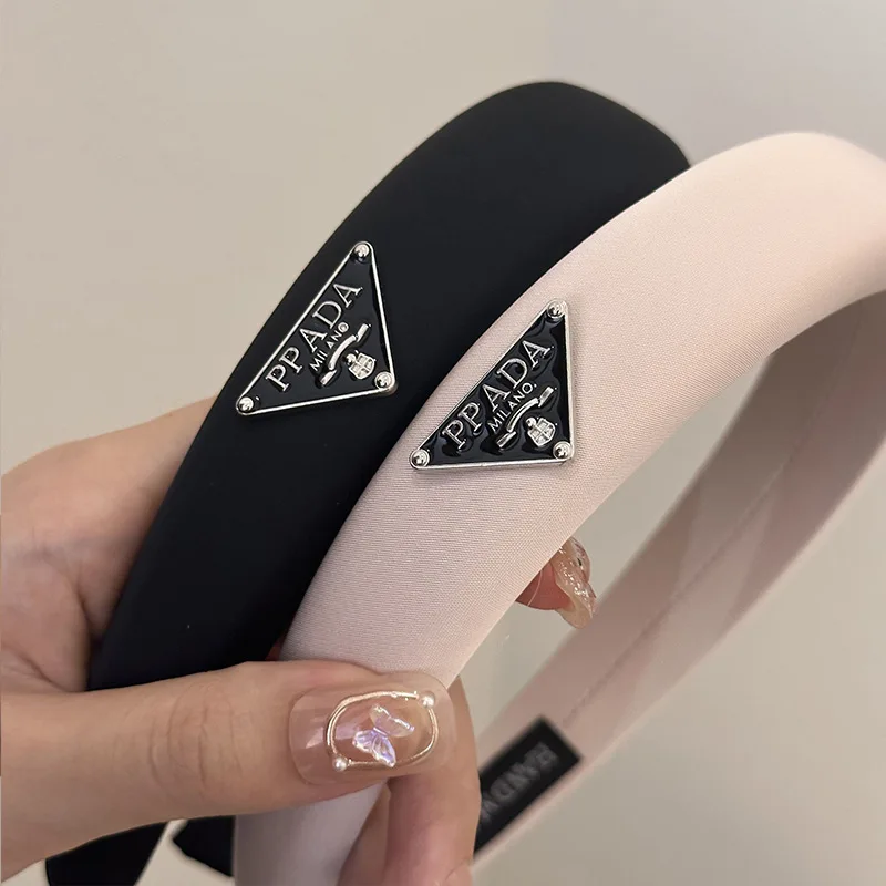 Luxury Beautiful Elegant Design Logo P Brand Girls Ladies Hairbands Accessories Wide 3cm Sponge Headband For Women