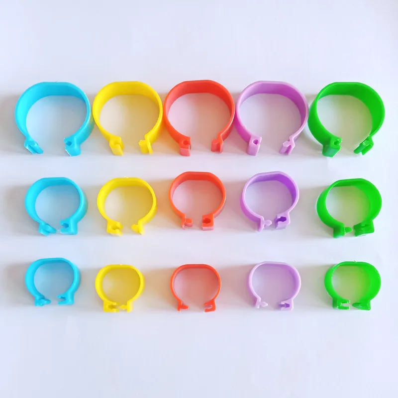 Factory Direct Sale Chicken Button Type Hen Pigeon Birds Goose Chicken Foot Bracelet Color Poultry Chicken Foot Ring