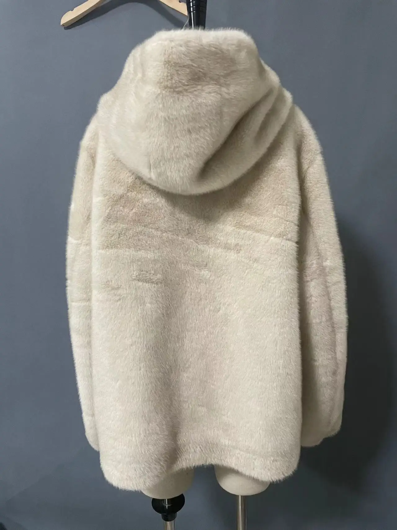 New Hot winter Artificial faux fur coat cheap custom fake faux fur coat women long Fur Coats