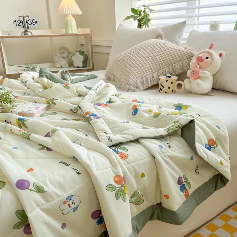 New style all people likes  Widened edging, comfortable, beautiful and generous sewing machine for quilts