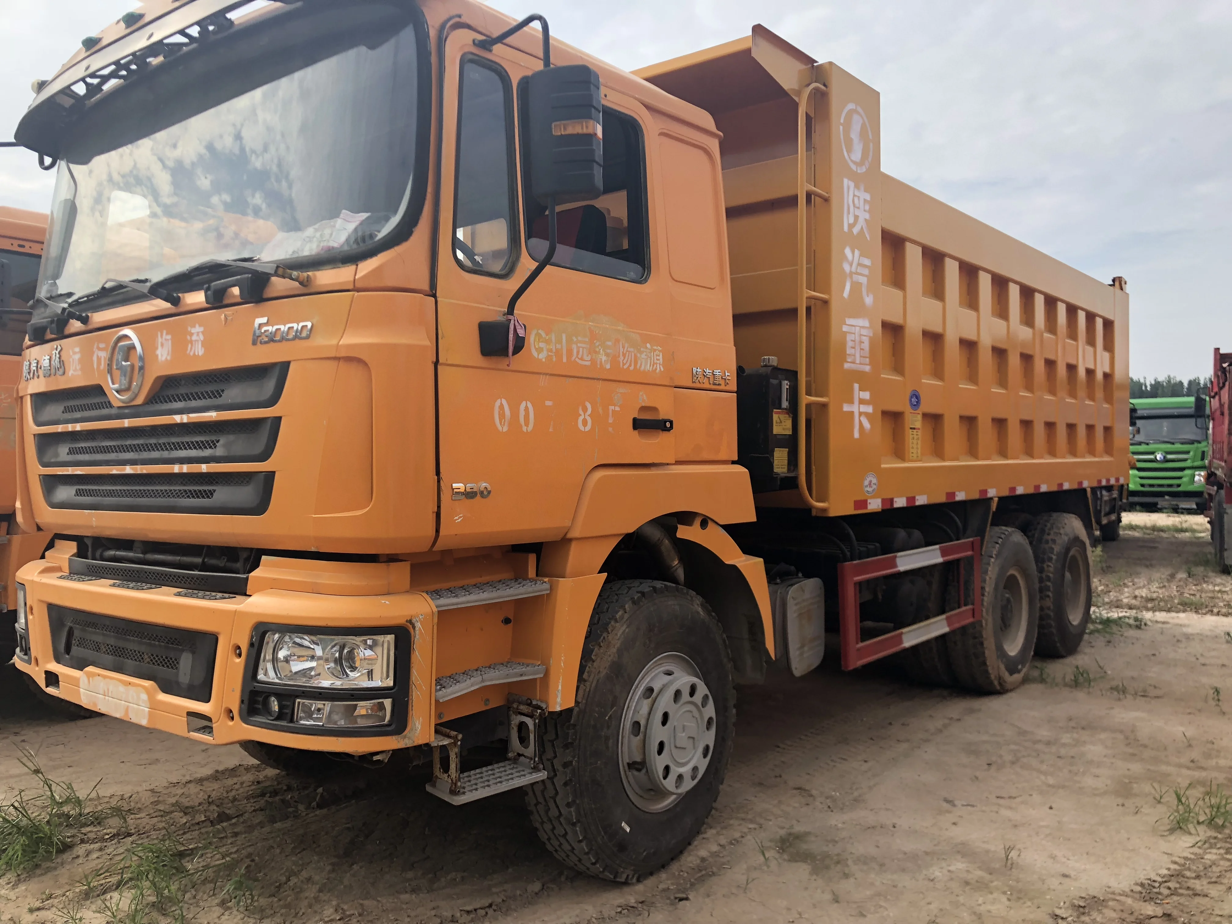 Heavy Duty Used Trucks New Sino Sinotruk Shacman 6X4 Dumper Tipper Tipping Dump Truck