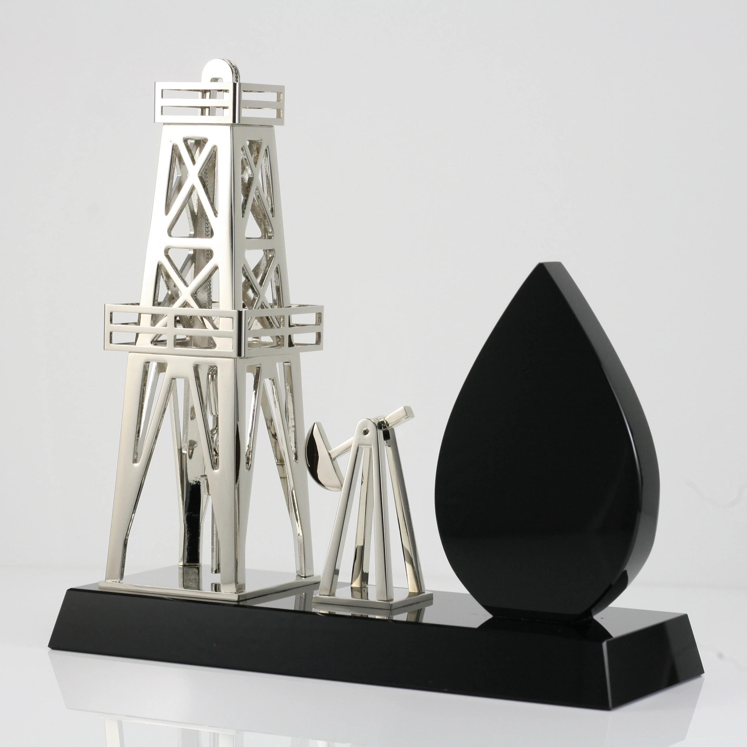 New trend golden/silver petroleum equipment gift crystal oil rig model gift with black crystal oil drop CL132