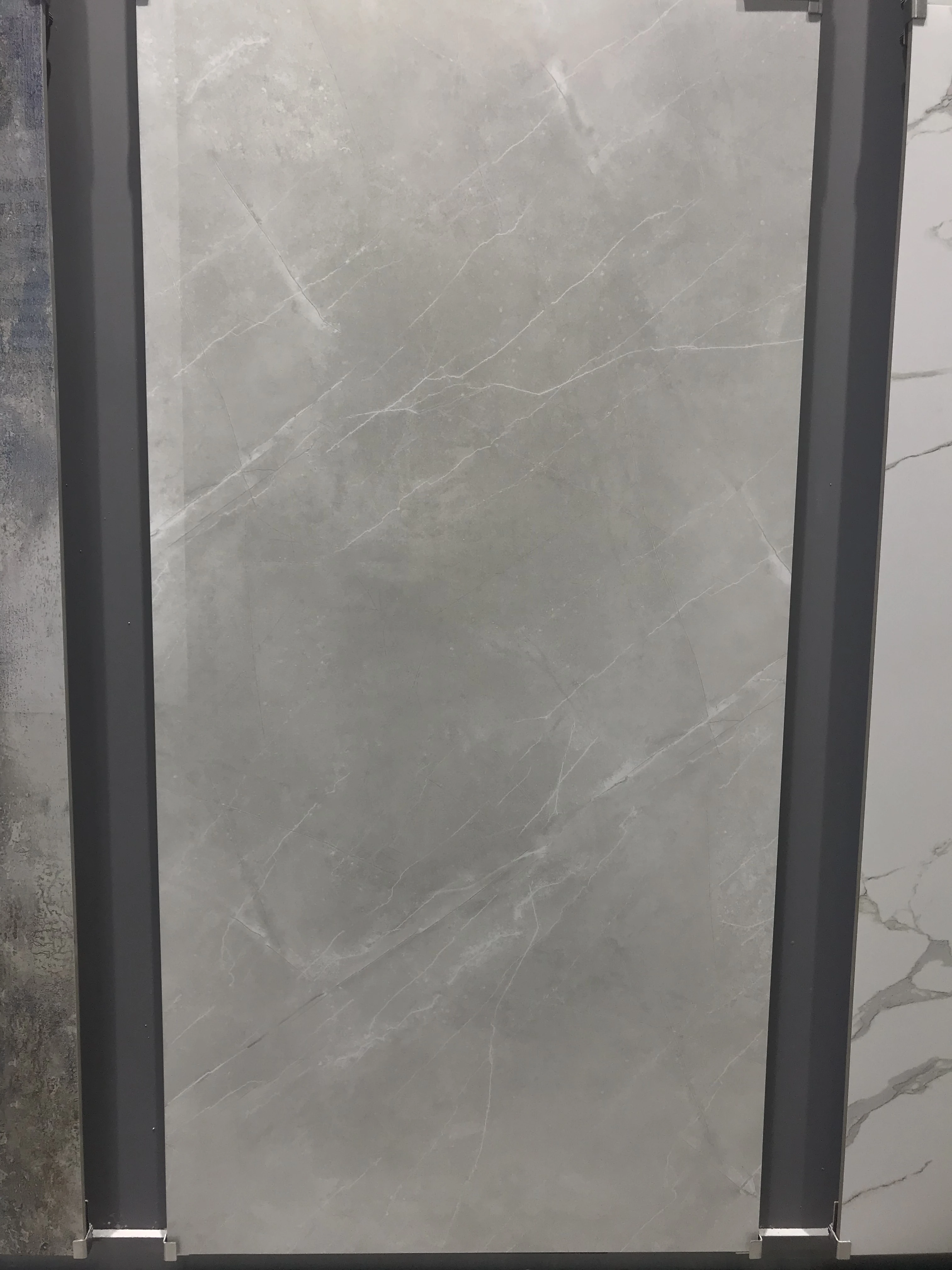 
Factory price glazed white ceramic bathroom tiles 