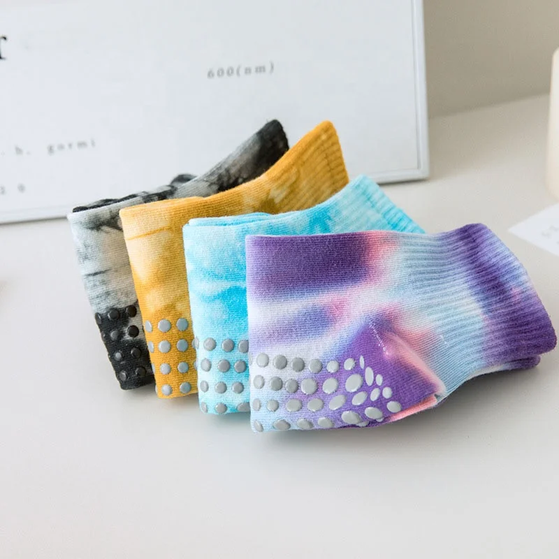 Women Non Slip Grip Yoga Cotton Socks Tie Dyed Colorful Short Ankle Socks Anti Slip Sport Fitness Spring Wear Low Cut Socks