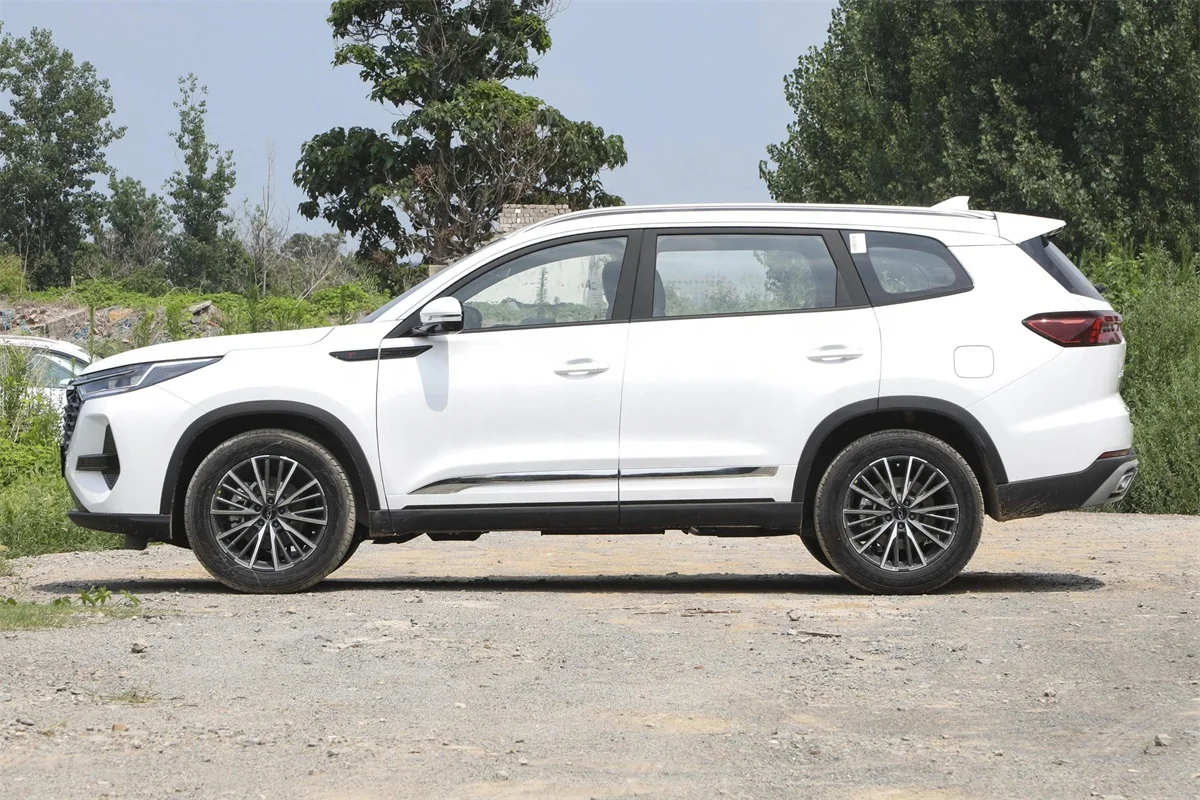 Китайский Новый недорогой бензиновый автомобиль Chery Tiggo 8 PRO 2024 Чемпион 290 т с двумя приводами Shine Edition 7 мест для продажи