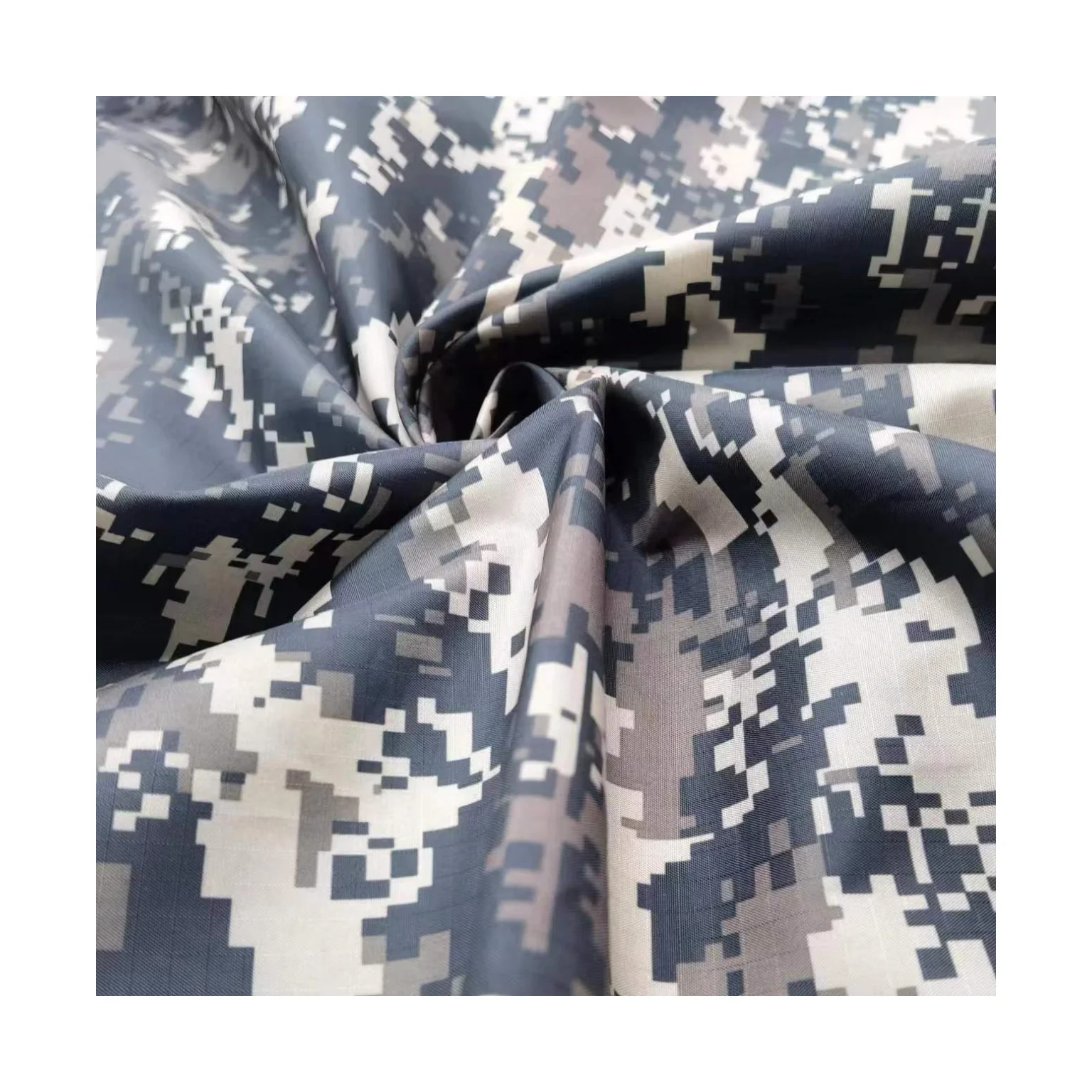 Hot Selling Camouflage Print Plaid Polyester Taffeta Fabric For Waterproof Clothing