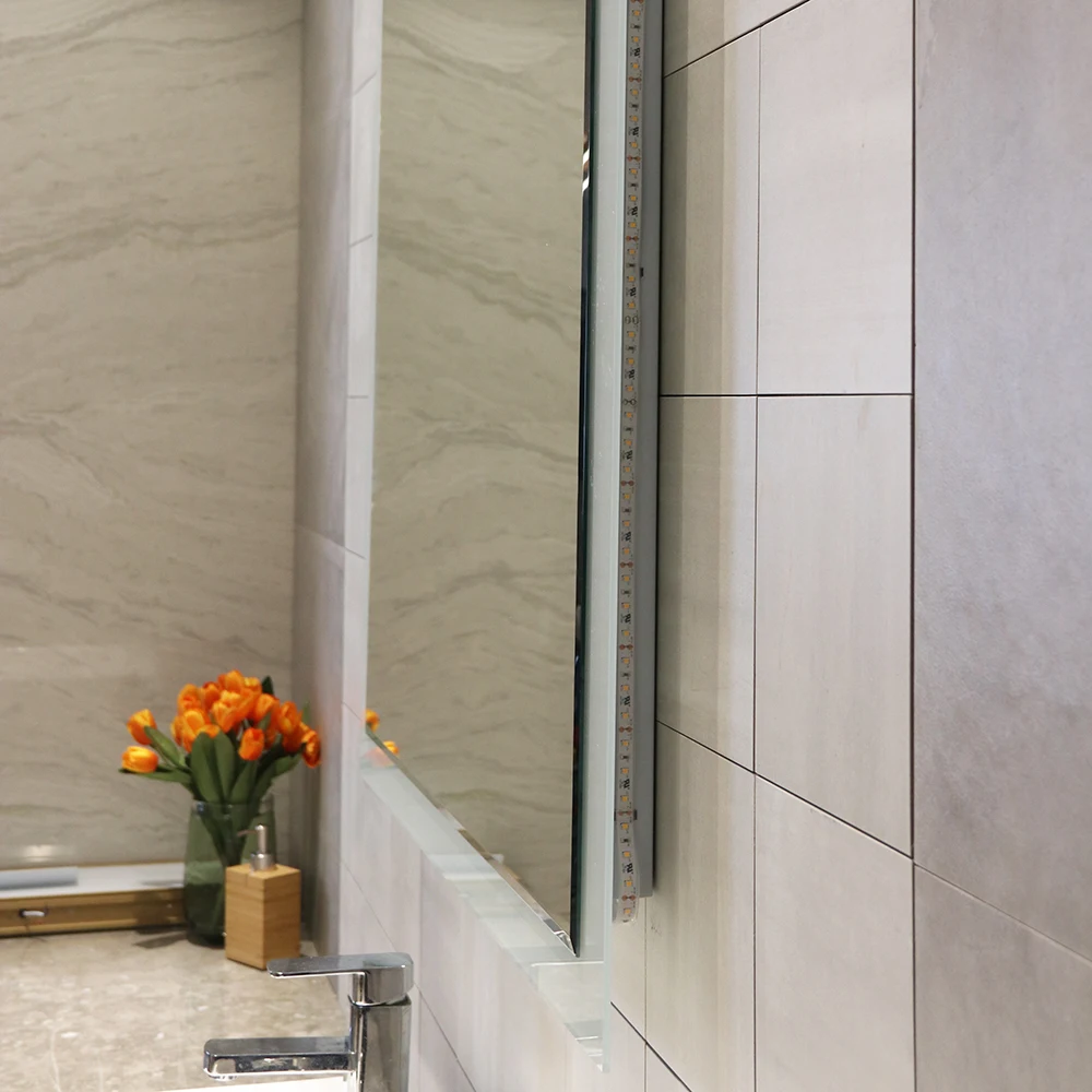 Увеличительное зеркало для ванной со светодиодной подсветкой