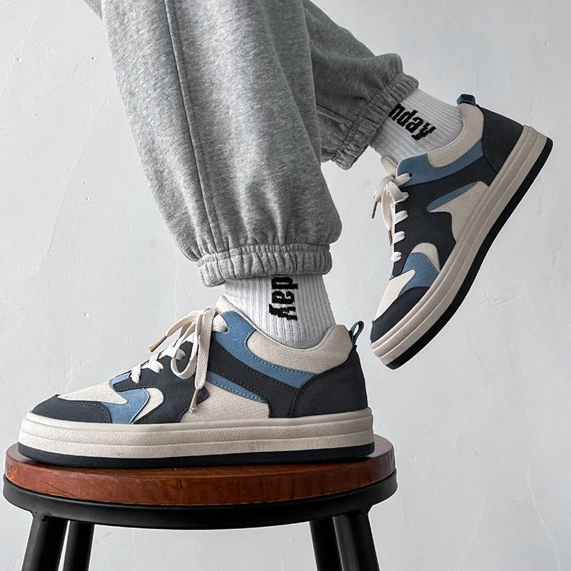 Fashionable sneakers men autumn best sell men slip on flat casual shoes men designer sneakers