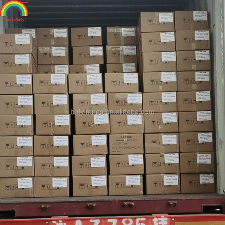 container packing 02.jpg