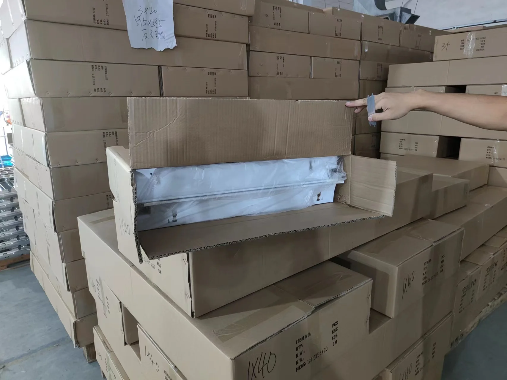 T5 T8 fluorescent grille light I type V type aluminum louver fittings 9w 3x18w 36w recessed grille light for office hospital