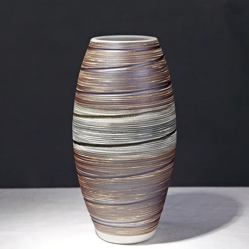 Jingdezhen Ceramic antique vase carving, old style flower arrangement, home decoration