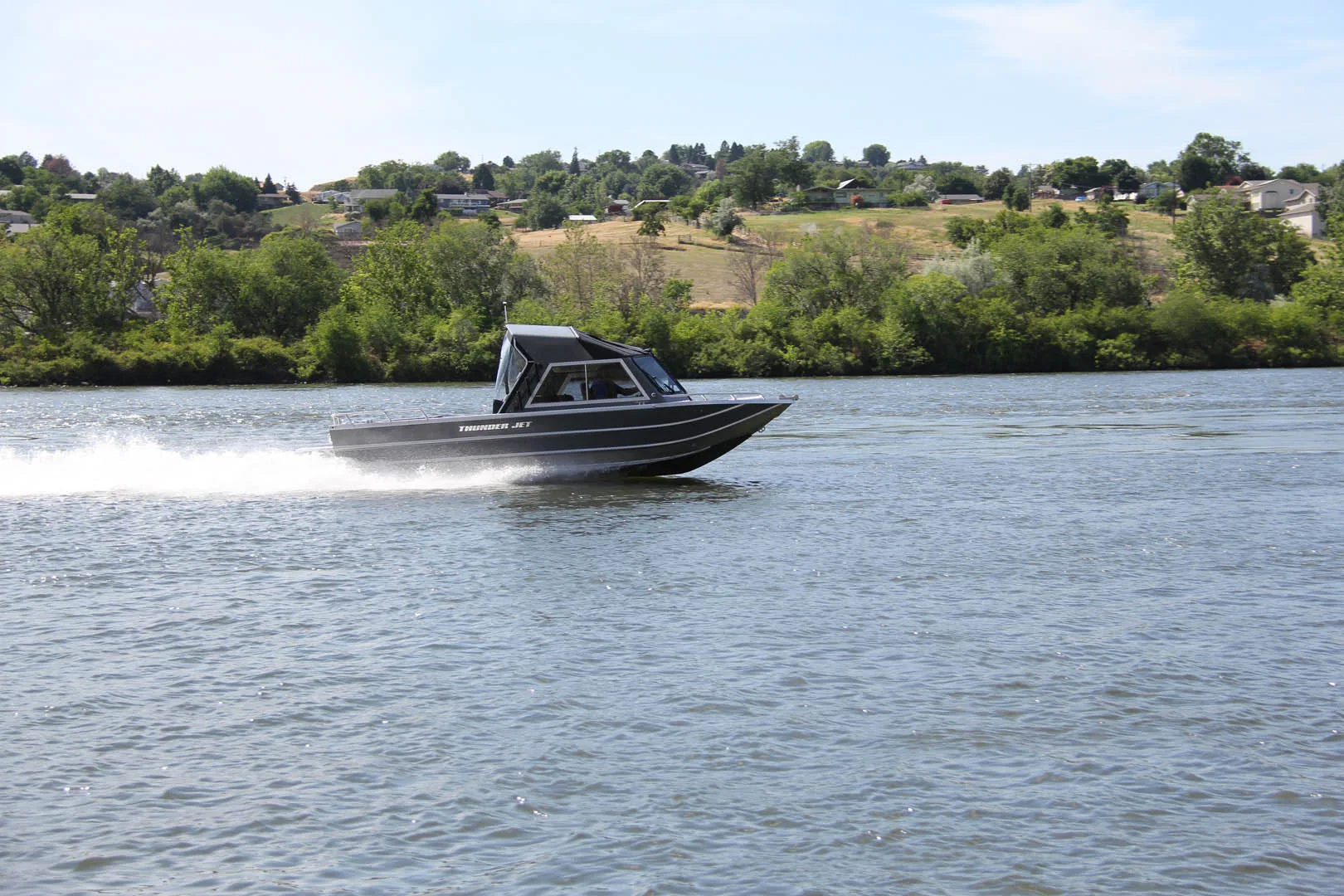 Kinocean 2023 New High Performance Aluminum Jet Boat Yacht with half cabin for Sale