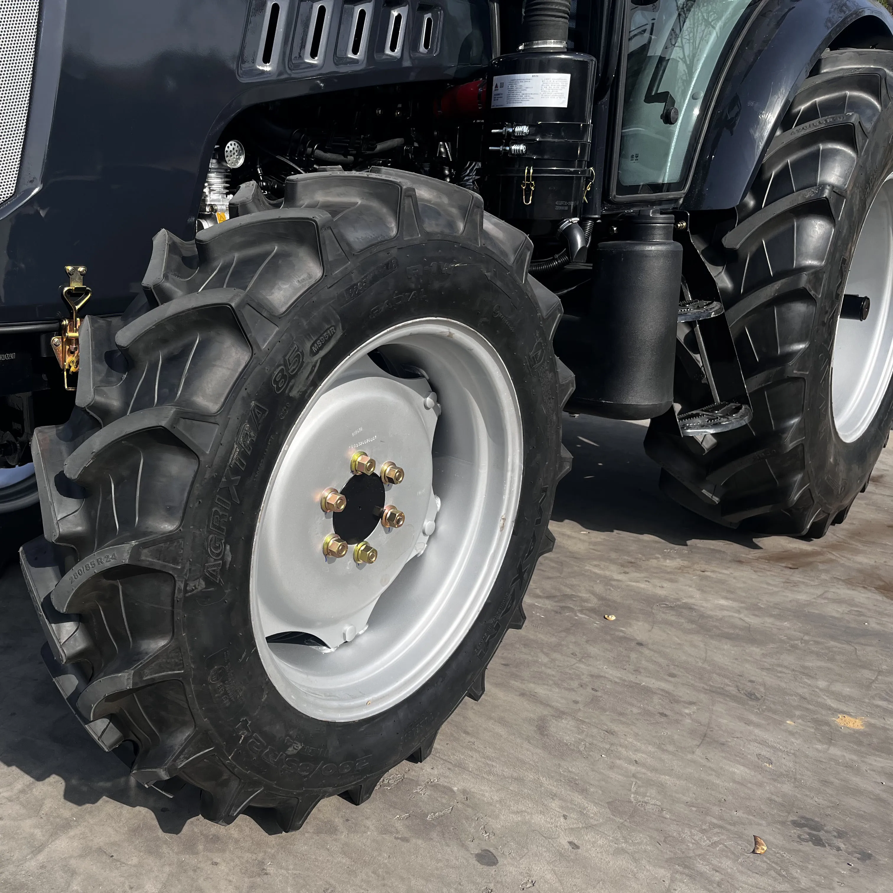 Farm popular new style Tavol 80hp 90hp 100hp small garden farm tractors agriculture tracteur machinery compact tractor for sale