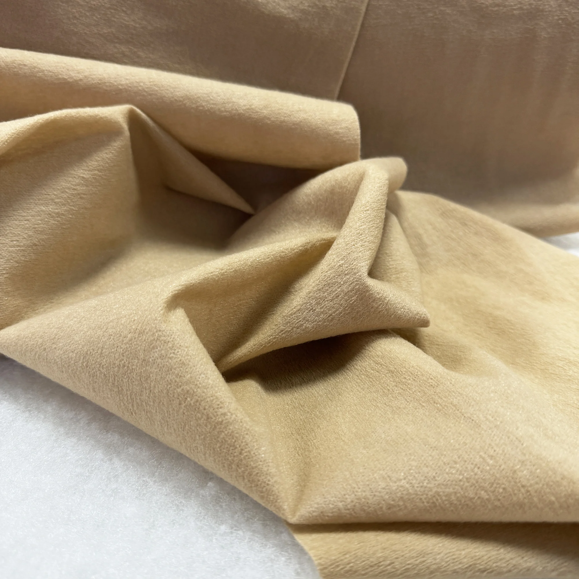 China Manufacturer Raw Materials Elastic Nonwoven Fabric For Disposable Diapers Spunbond Nonwovens Fabric High Stretch Material