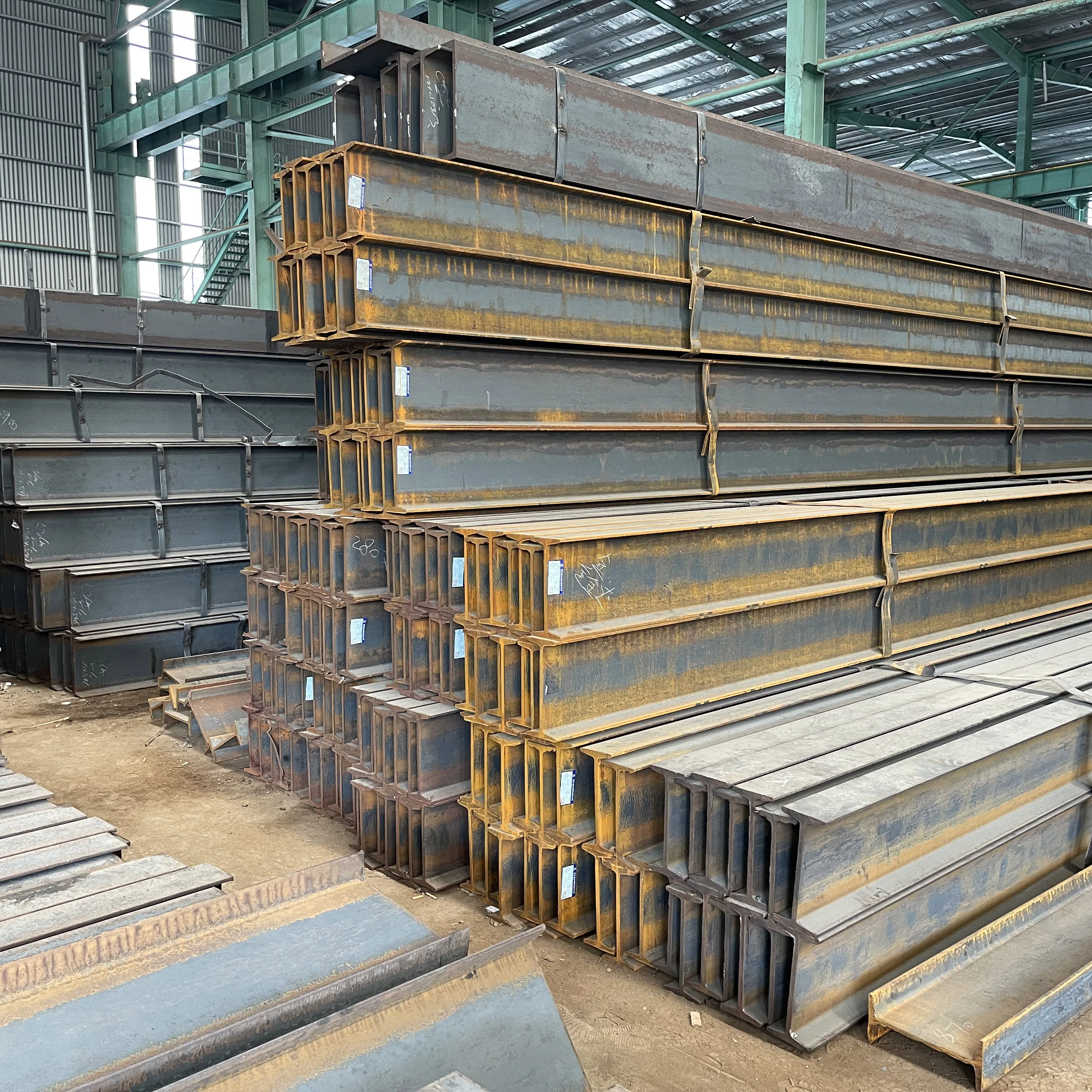ASTM A36 Hot Rolled Carbon steel H Beam I Beam Universal Beam Structural Steel