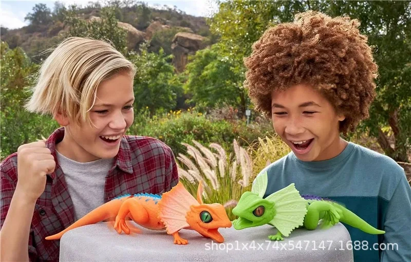 2019 Kids Plastic  Robot Pet Toys Battery Operated Crawling Lizard Touch StopFunny