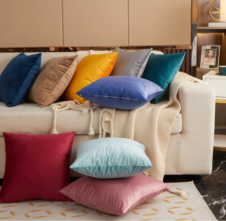 Trendy Wholesale Nordic Style Modern Velvet Throw Pillow Covers Custom Solid Color Square Cushion Covers Sofa Pillow Covers
