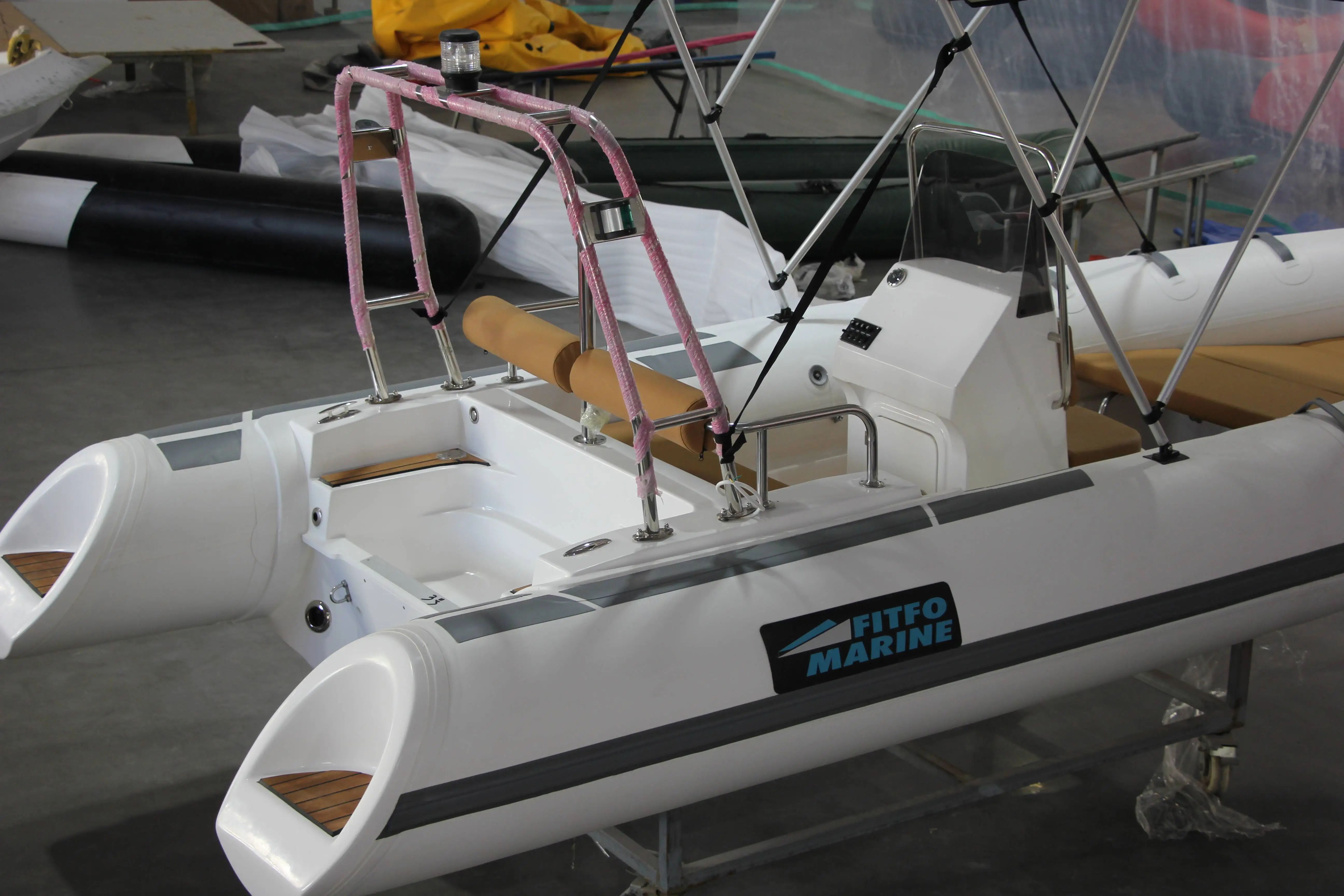 PVC/Hypalon Fiberglass Floor Inflatable Rib Boat Outboard Motor Fishing Lake Sports Family Outdoor Power Sailing Boat Engine