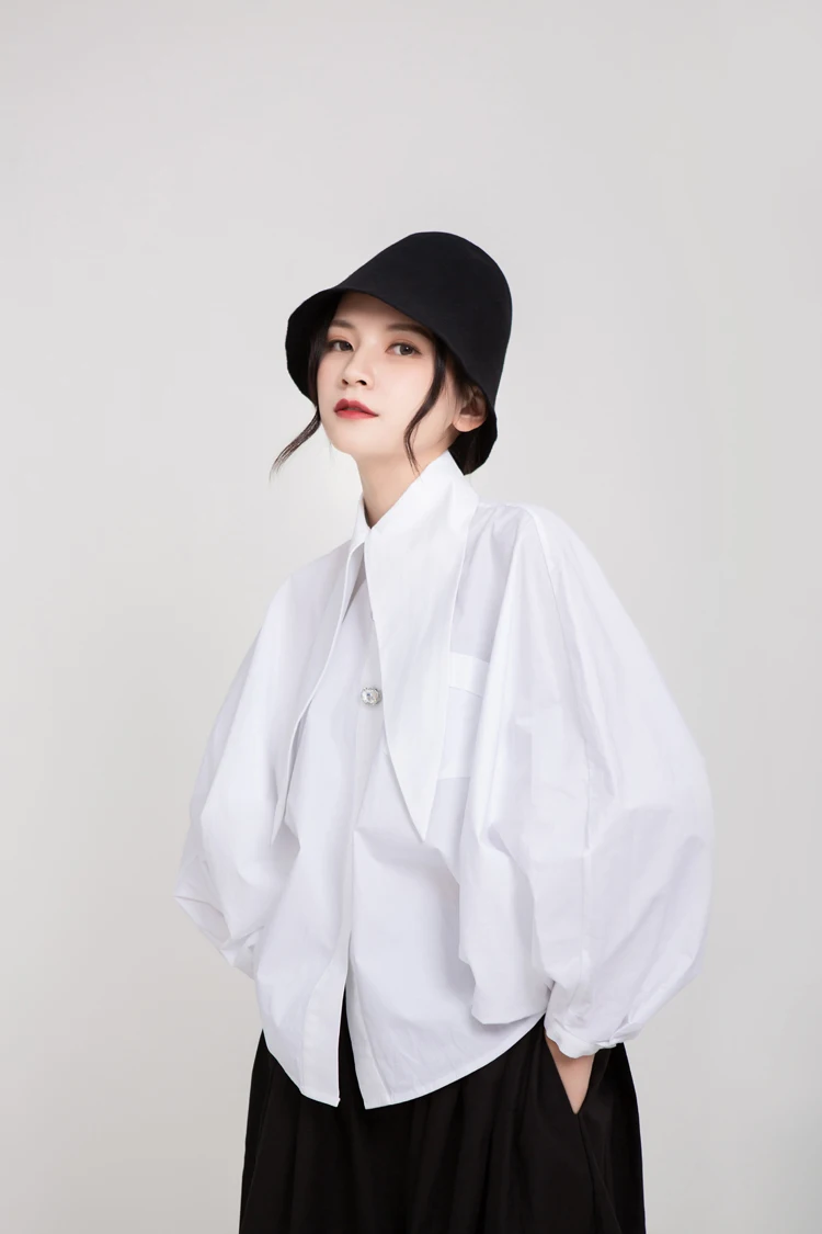 High Quality Autumn Retro Loose Lantern Sleeve Gemstone Bright Rhinestone Long Collar White Shirt