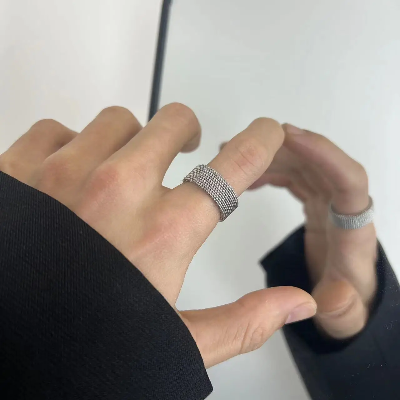 8mm Stainless steel braided elastic stretchable mesh fashion ring gold plated mesh chain middle finger ring