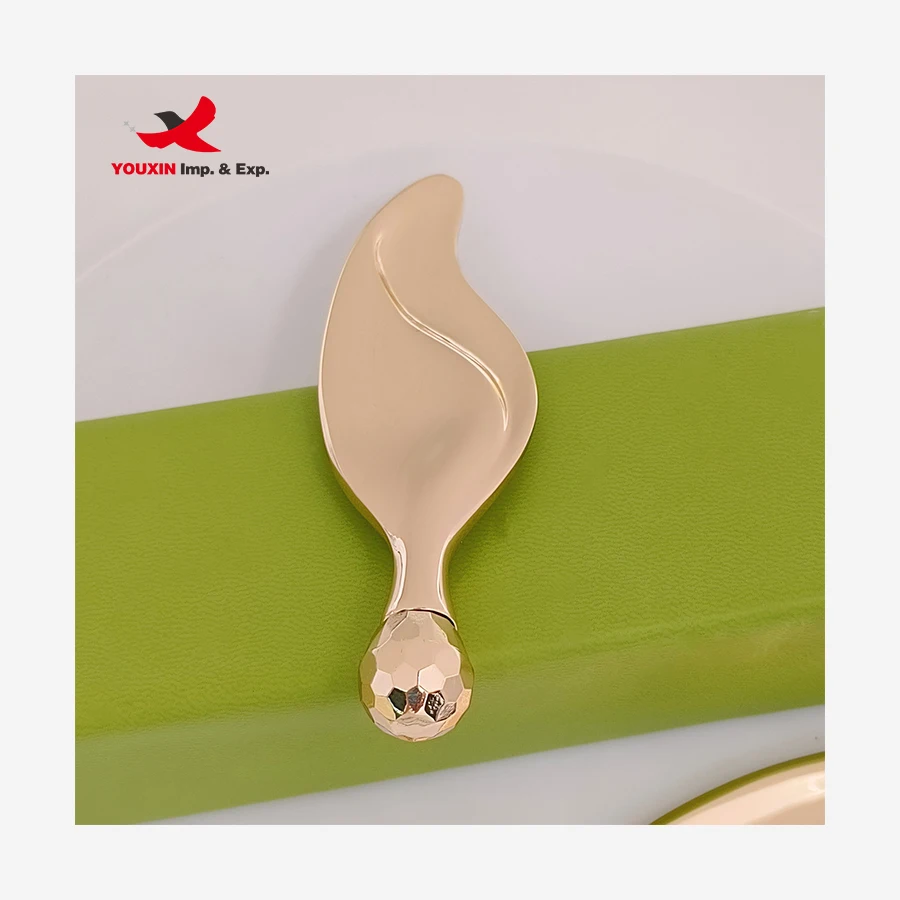 Factory Hot Sale Face Massage Tool Leaf Shape Face Lifting Scraping Board Dual Use Eye Facial Massager Zinc Alloy Massage Guasha