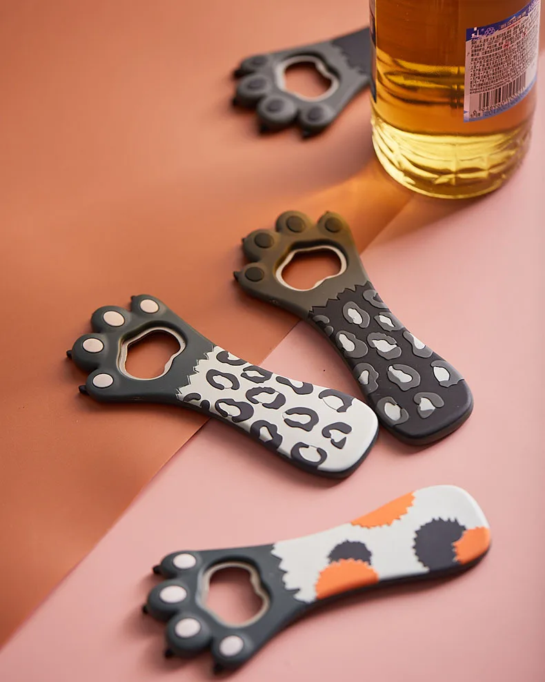 Cute Cat Paw Bottle Opener Magnet,Refrigerator Magnet Silicone Metal Bottle Opener for Beer Coke Bartender Kitchen Barware Metal