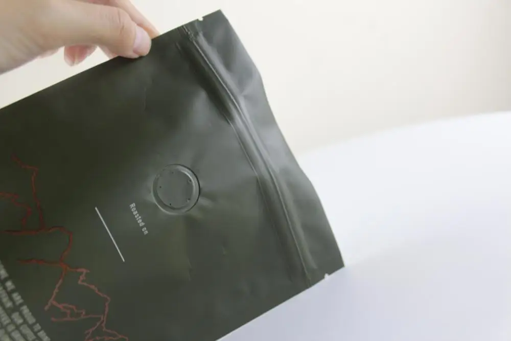 Низкий минимальный заказ, пакет из алюминиевой фольги на молнии, стоячий Матовый Черный Принт, 250 г, пакет кофейных зерен с клапаном