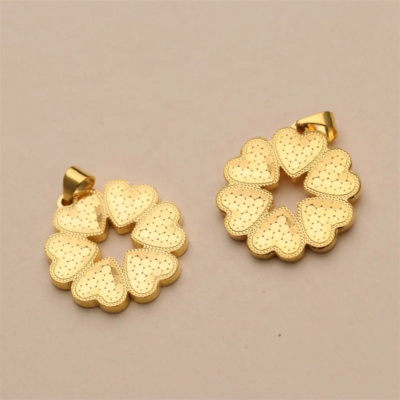 2023 New Arrivals 18k Yellow Gold Plated Cnc Honeycomb Heart Linked To Heart Round Shape Pendant Custom Jewelry Wholesale