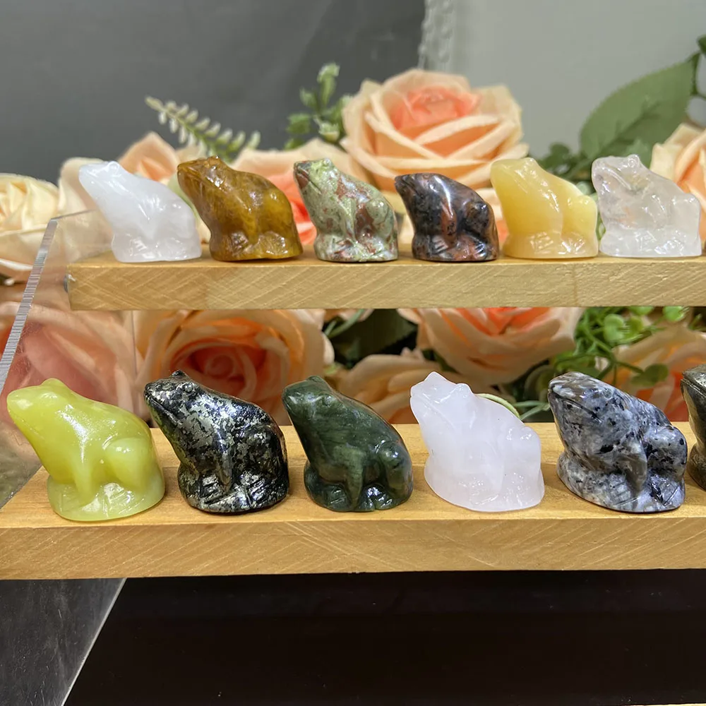 Natural Crystal Carvings 3cm Mini Frog Crafts Mix Material Crystal Healing Gifts