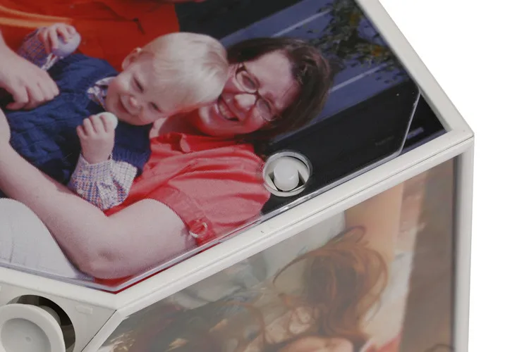 
Hot Sells Magic Cube AA Battery Rotating Frame Plastic Photo Frame 