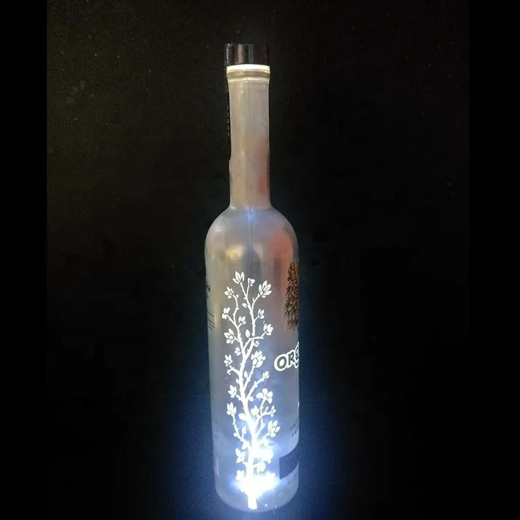 Christmas Party Decoration LED Light-Up Coaster Vodka Wine Bottle Lighting New Design for Festive Mood