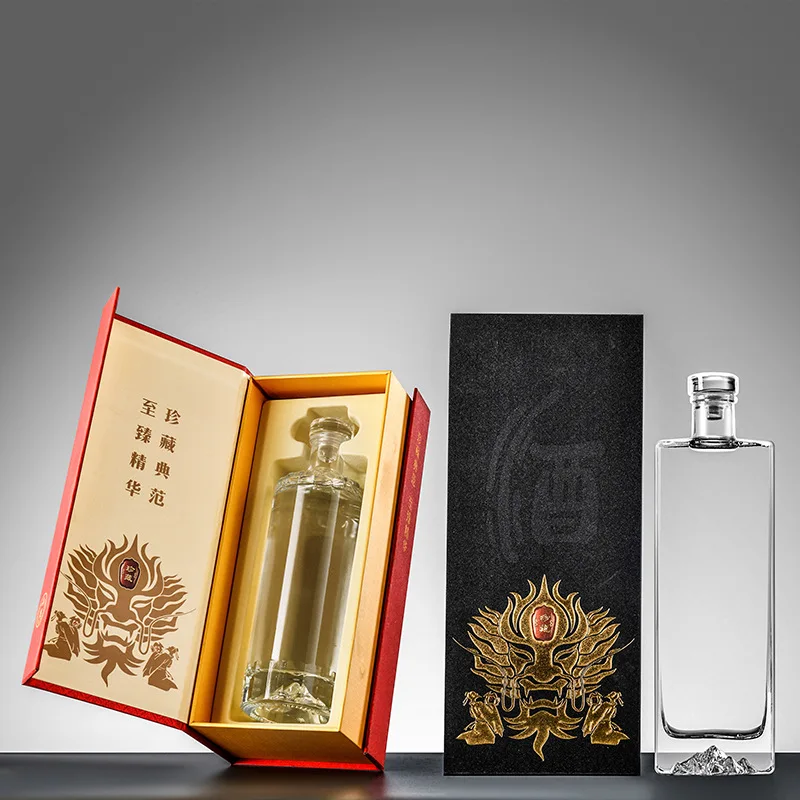 Factory manufacturing china custom gin bottles 500 ml glass liquor high quality bottle with screw cap cork topper