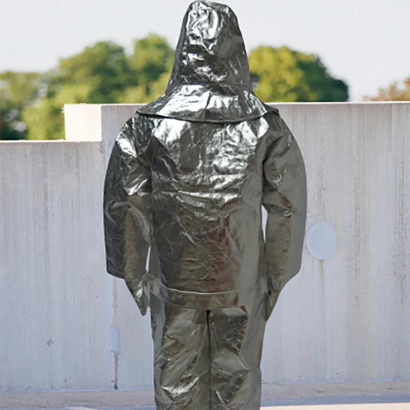 
Thermal Radiation Firefighter Uniform Thermal Radiation Fire Proximity Suit Aluminium Foil Firefighting Suit 