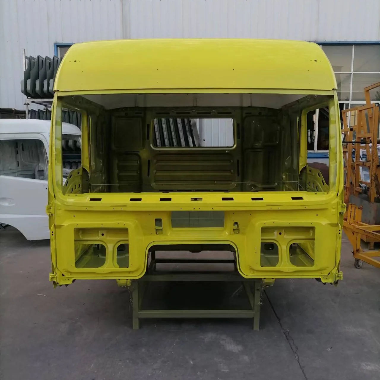 Low price ODM/OEM Standard Truck Spare Parts For Sale