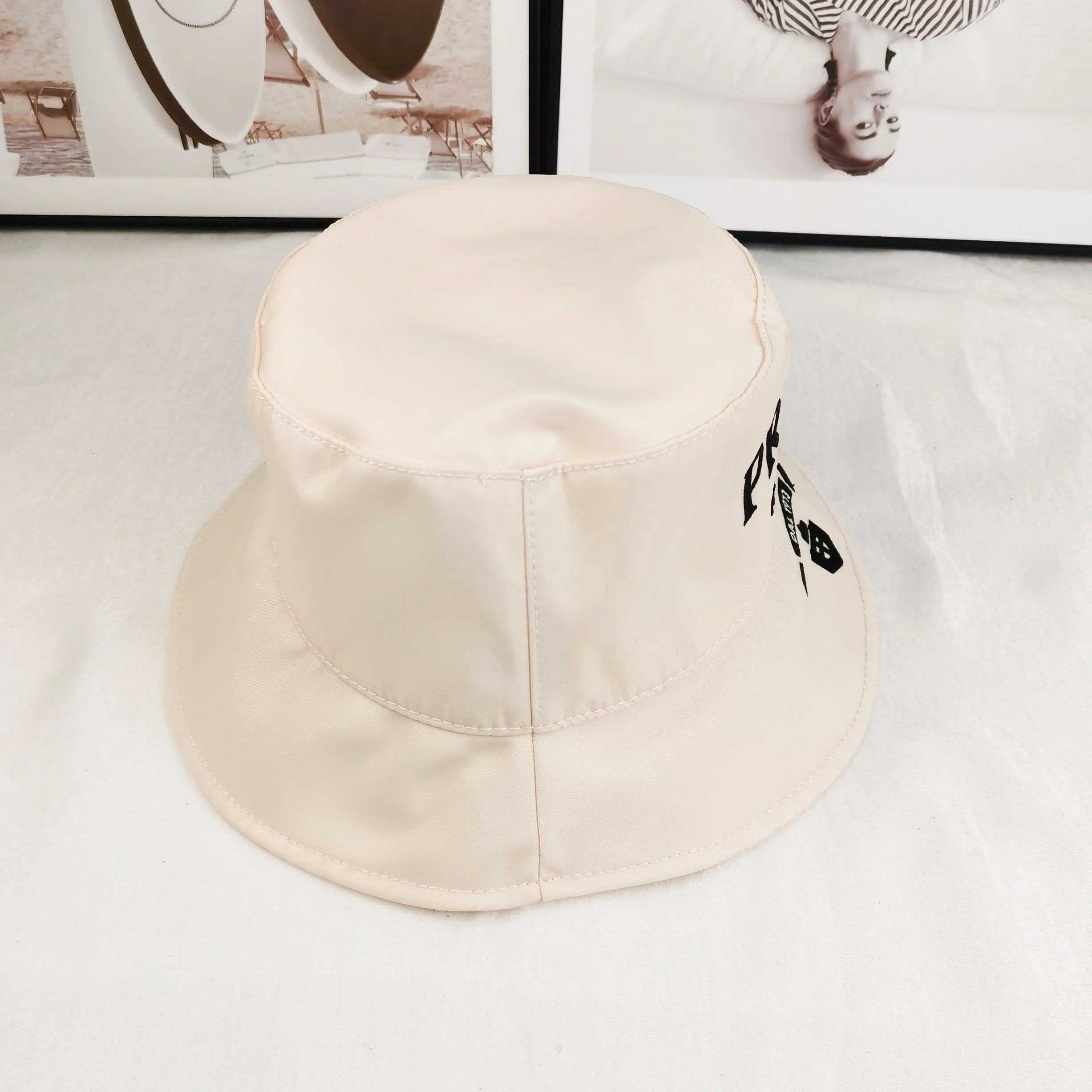 Wholesale Famous Designer Brand Hats Correct Logo P Luxury Bucket Hat White Summer Beach Hat Waterproof Fabric  Fashion luxury