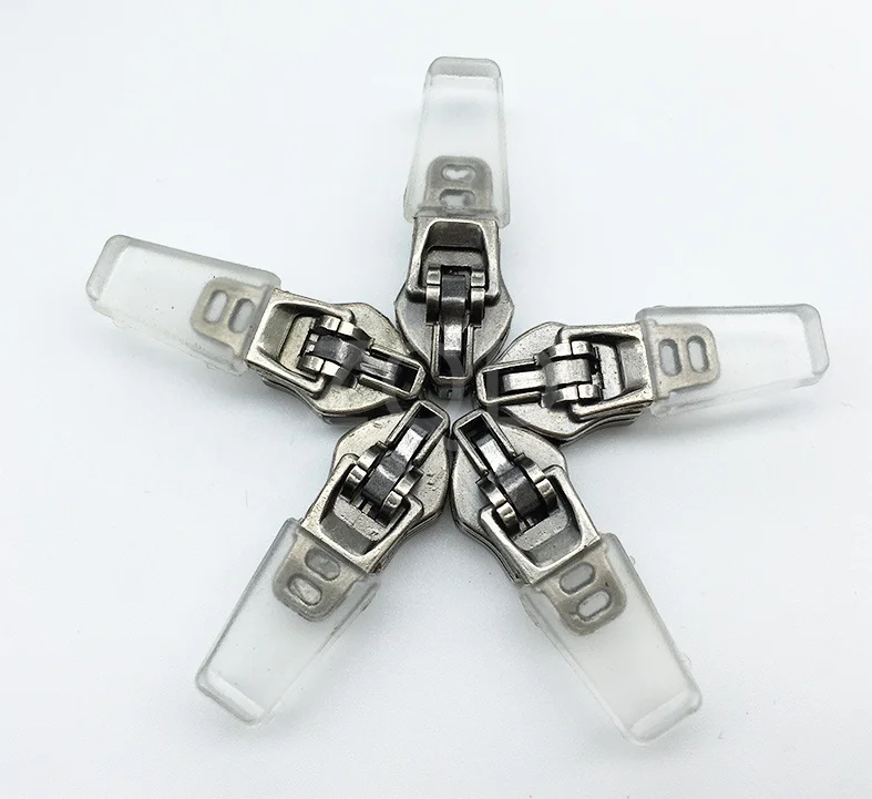 
wholesale Customized rubber zipper head custom design garment accessory zipper puller 