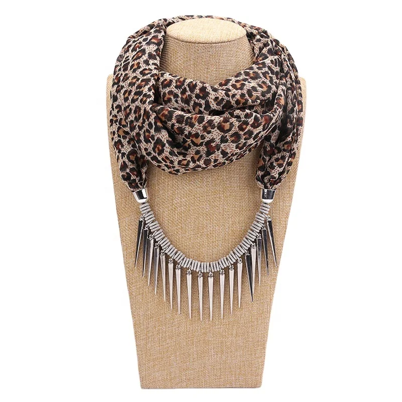 
New style autumn winter fashion leopard head with diamond leopard pattern alloy pendant ornaments noble and elegant scarf 