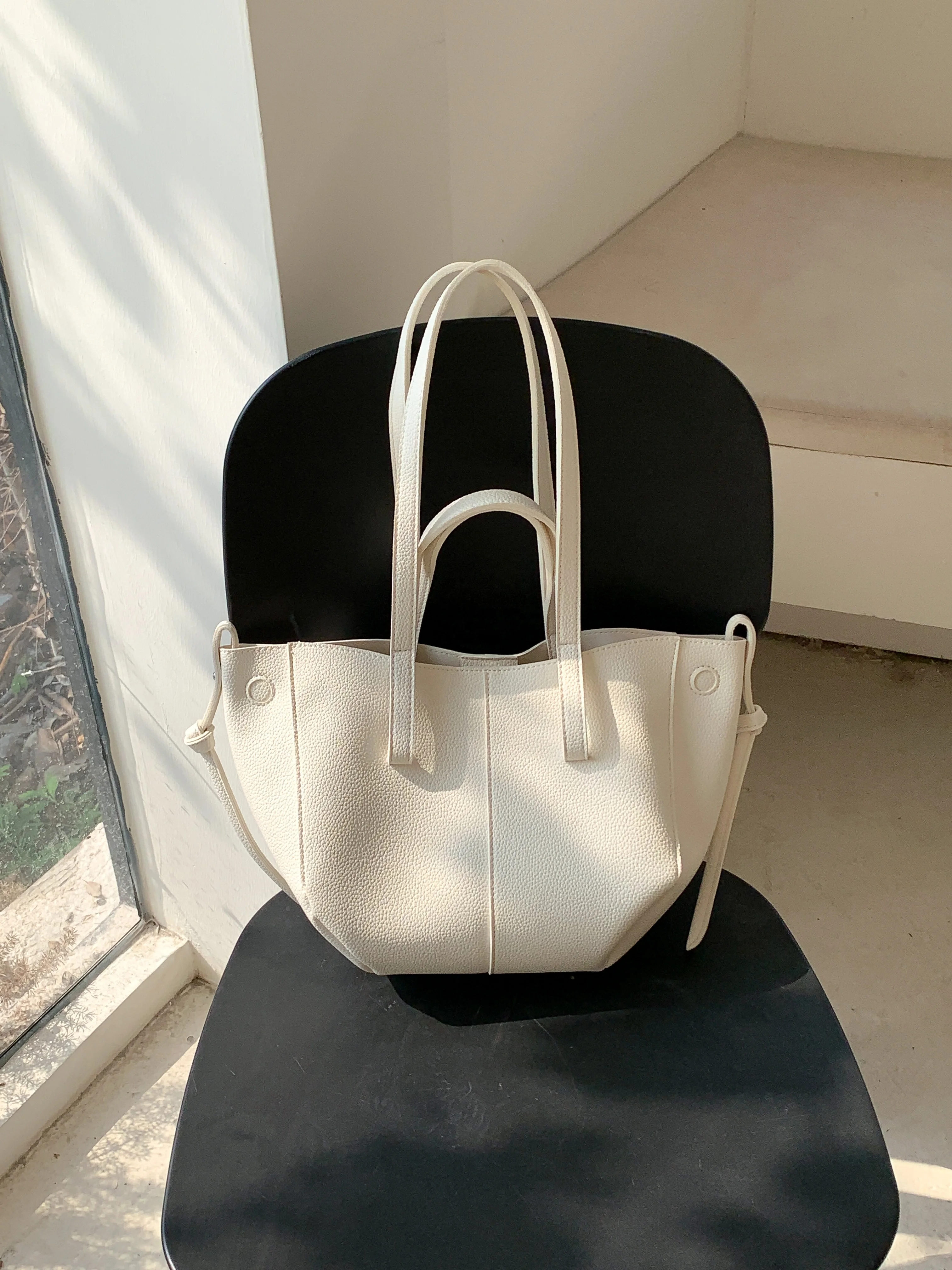 2024 new wholesale soft pu leather shoulder bag fashion trend handbag Large capacity premium tote bag for women