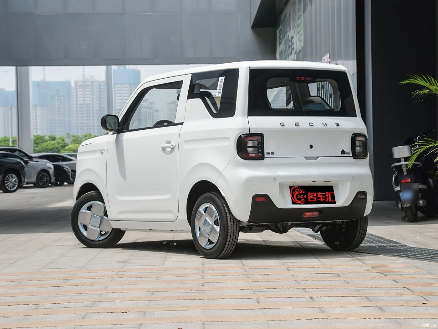 Высококачественные чистые электрические автомобили Geely 4 сиденья panda MINI EV 200 км Диапазон небольшой автомобиль RWD для продажи