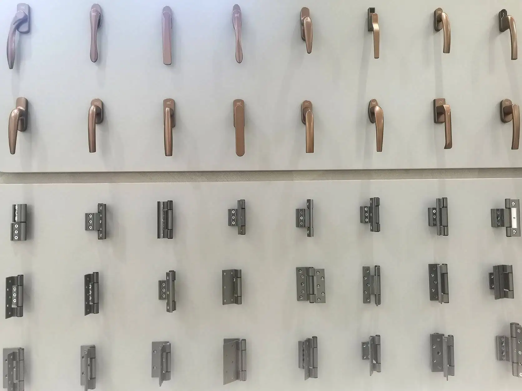 hinge and handle.jpg