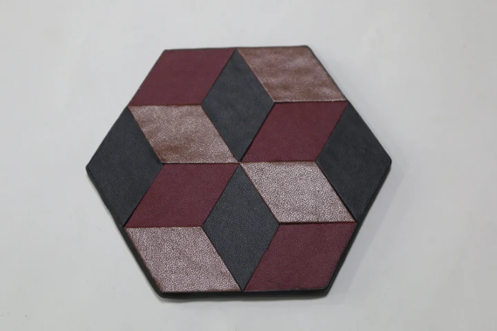 Custom round design leather coffee cup coaster mats for car cup holders