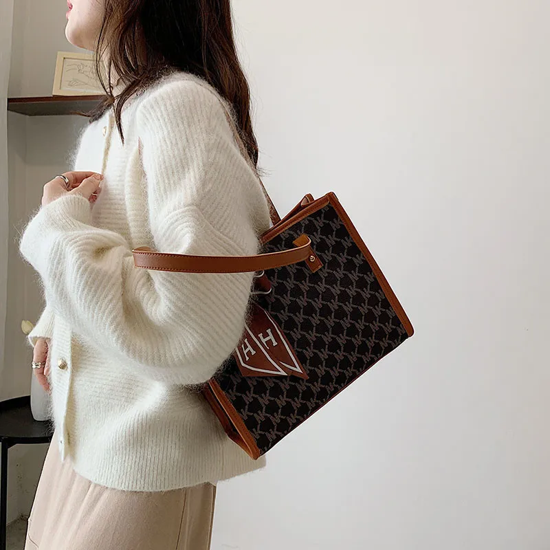 2024 Summer Bohemian Style Handheld Tote Bag Women High Large Capacity Ribbon Shoulder Bag New Fashion Lichee Pattern Polyester