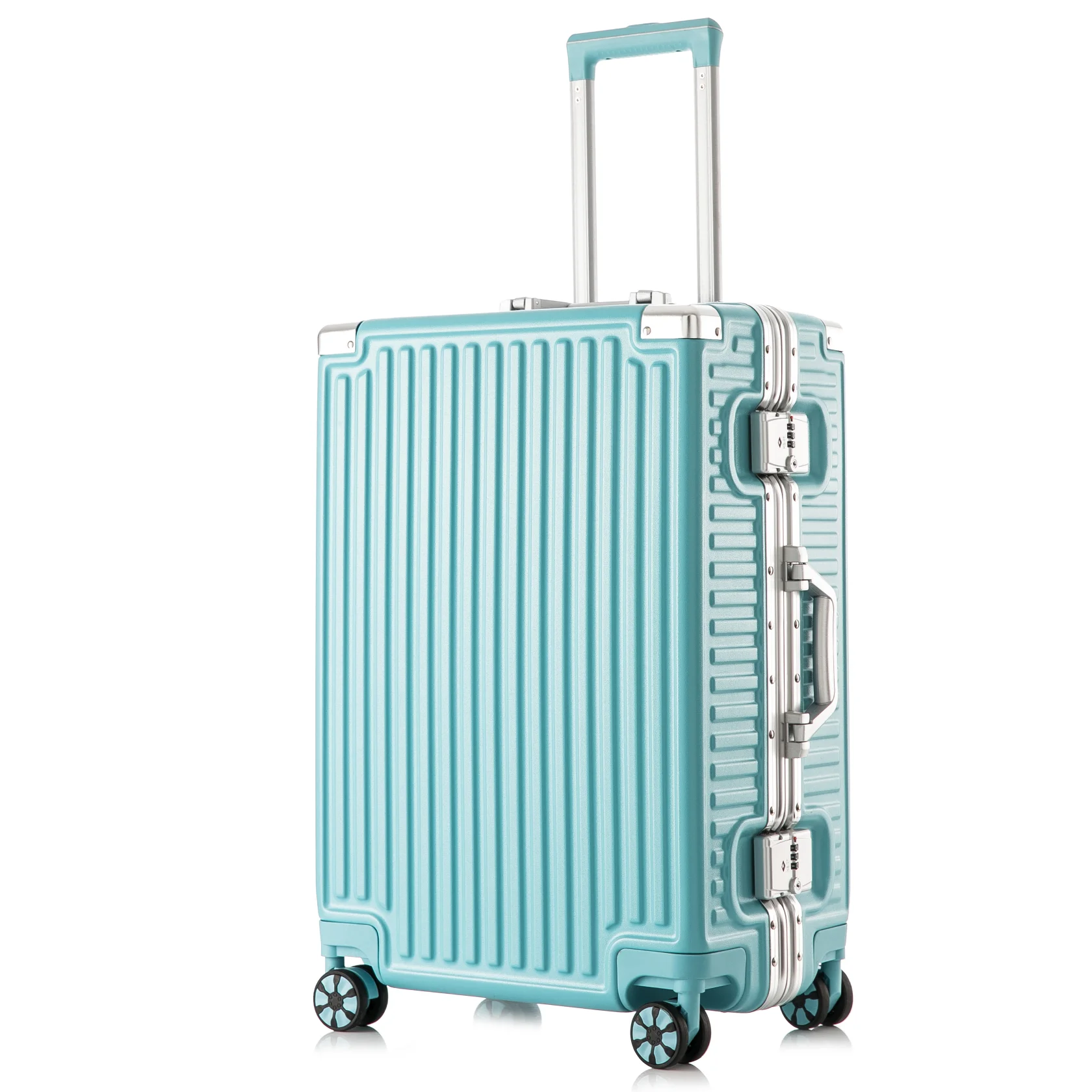 Женский чемодан с алюминиевой рамой 3