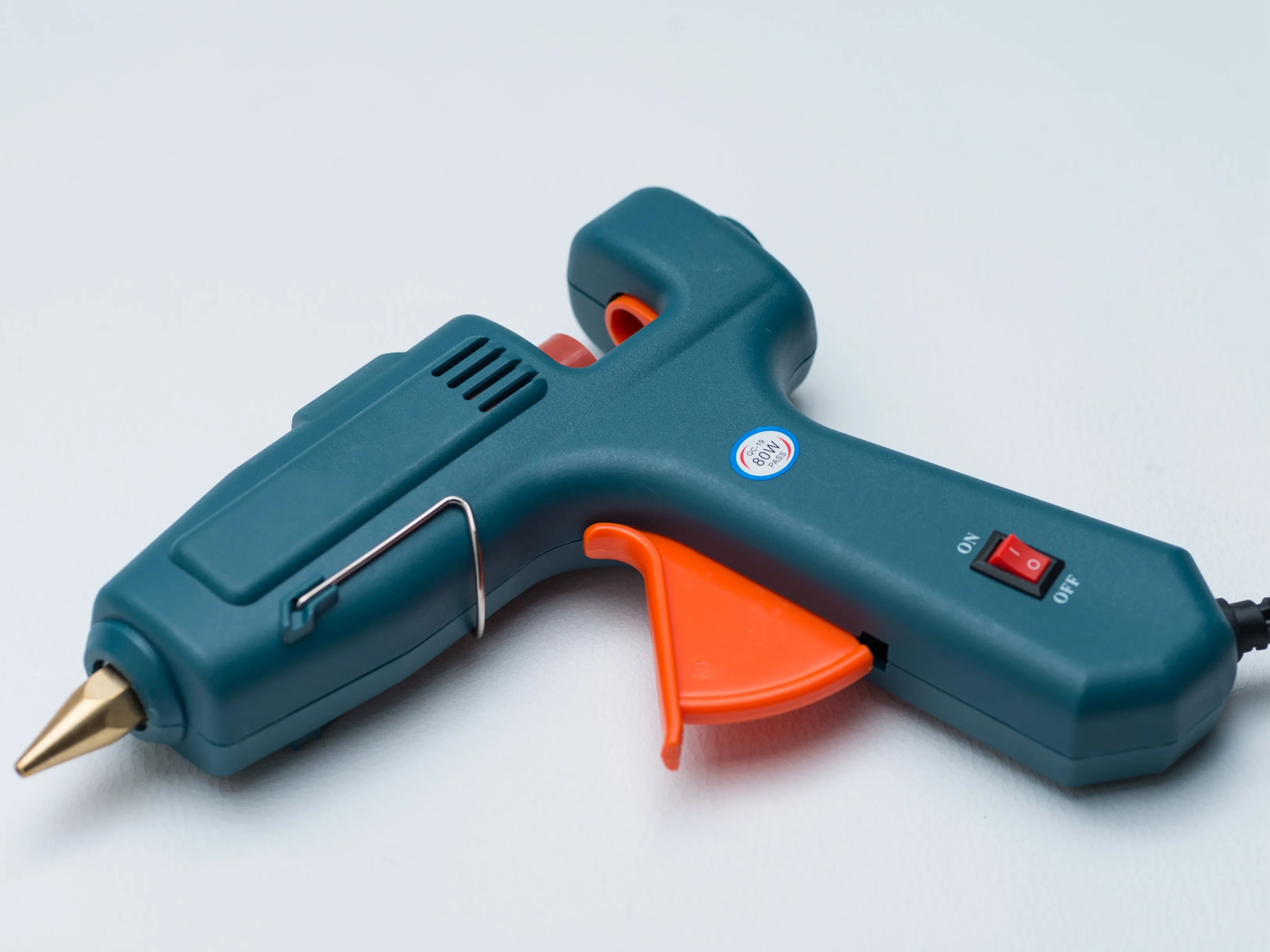 Handheld 80w Melting Equipment Plastic Electric Hot Glue Gun With Glue Stick