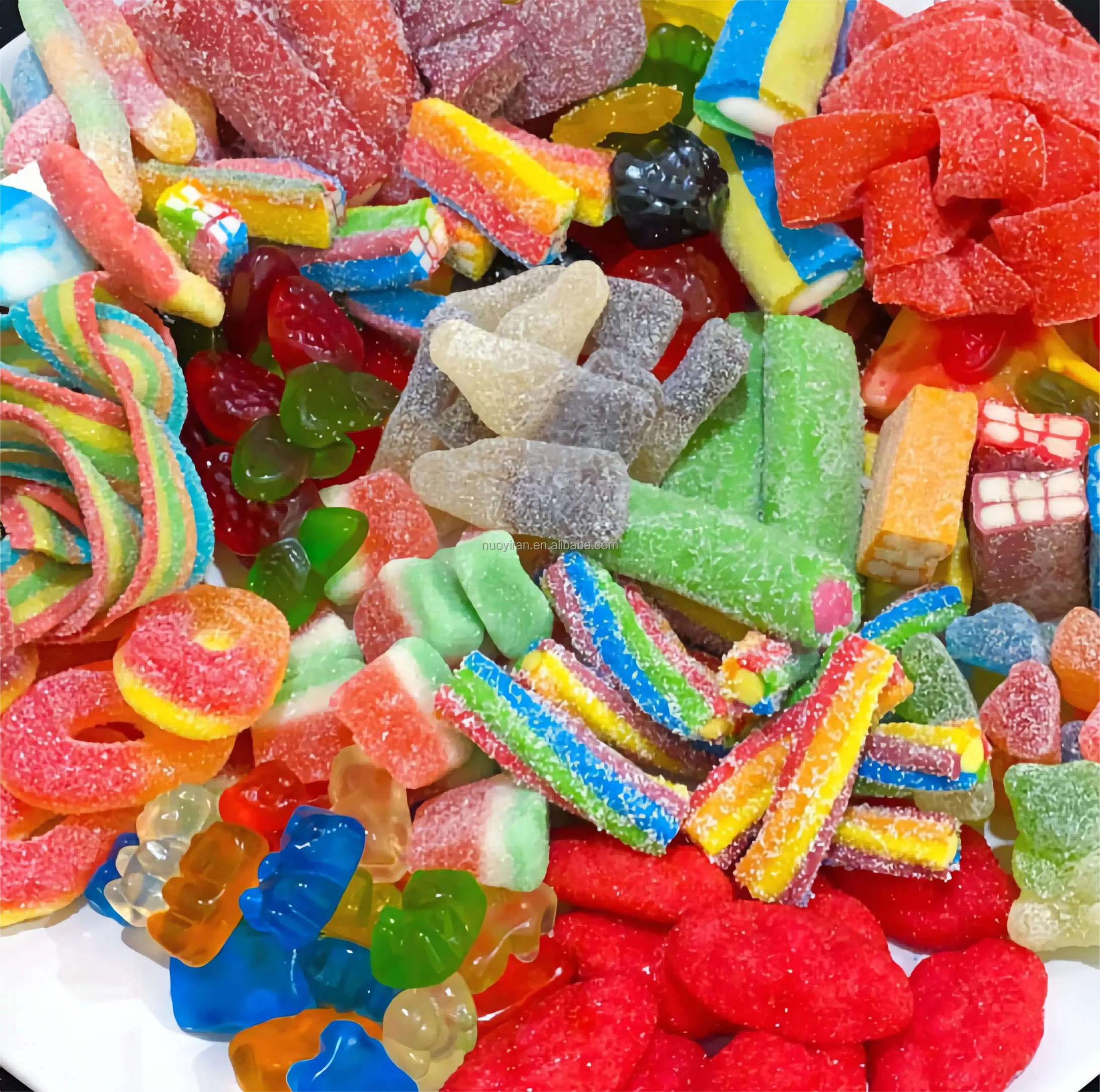 Hot Selling Cheap Chewy Gummy Candy in Different Shapes and Sweet Sour Flavors