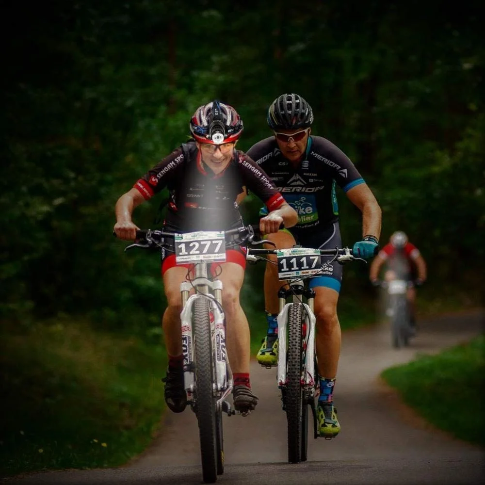 
Rechargeable Battery Power Source High Beam Head Torch Light LED Waterproof Head Lamp Light 