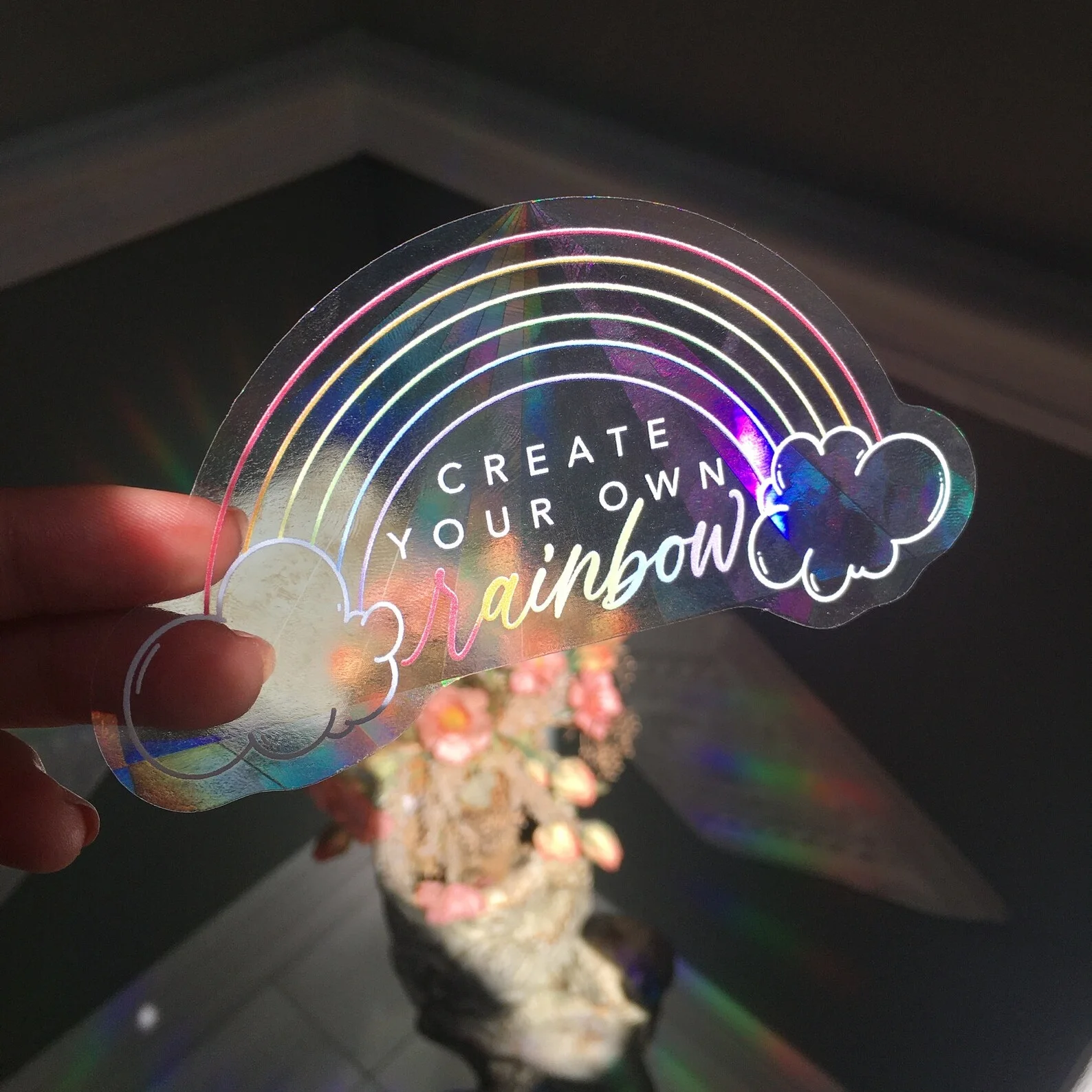 Наклейка «Ловец солнца» с радужным мостом