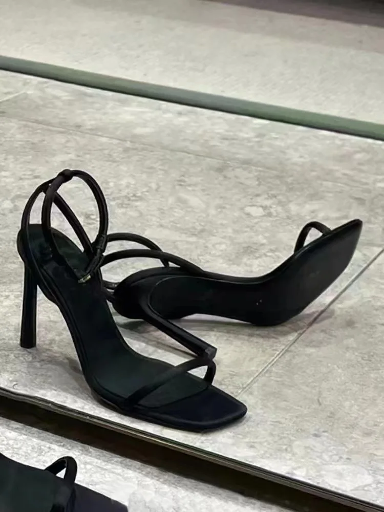 QuiteS 2023 Summer New Square Head Bulk Wholesale Shoes High Heels For Women Open-Toe High Heels Temperament Stiletto Sandals