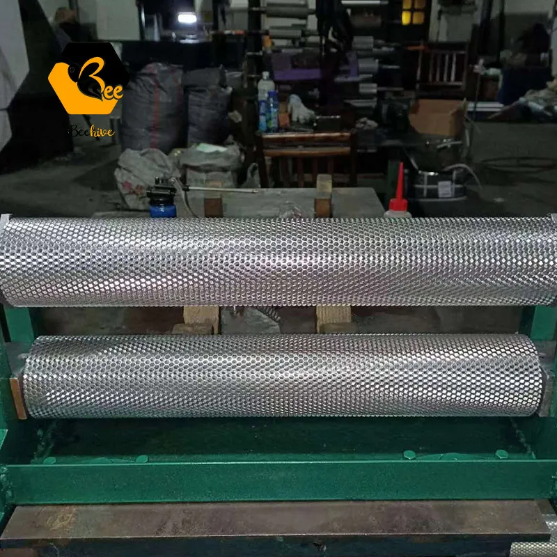 Beekeeping Equipment Manual Bee Wax Sheet Making Embossing Accessories Roller Full Auto Beeswax Foundation Sheet Machine Roller